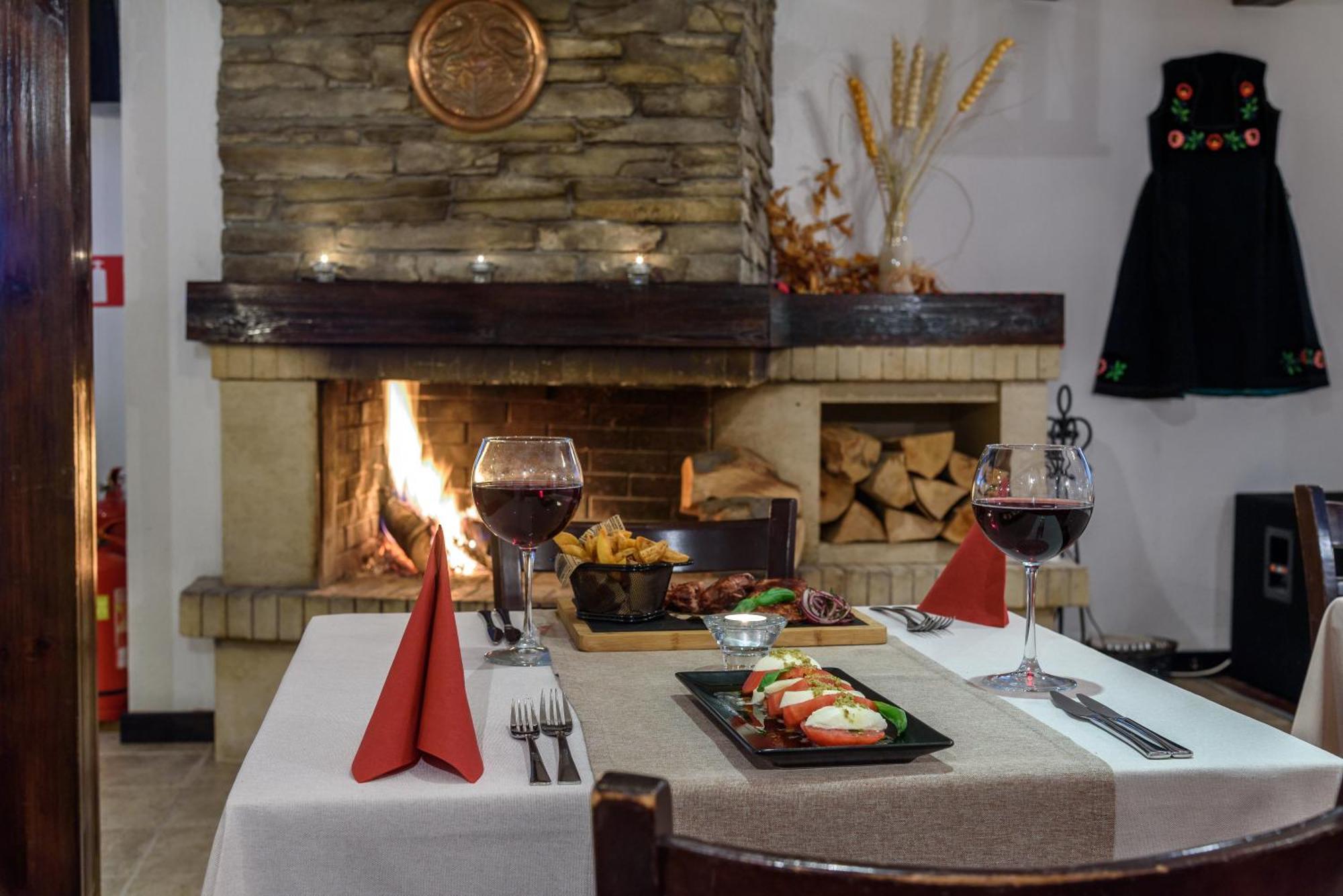 Lion Hotel Borovets Buitenkant foto
