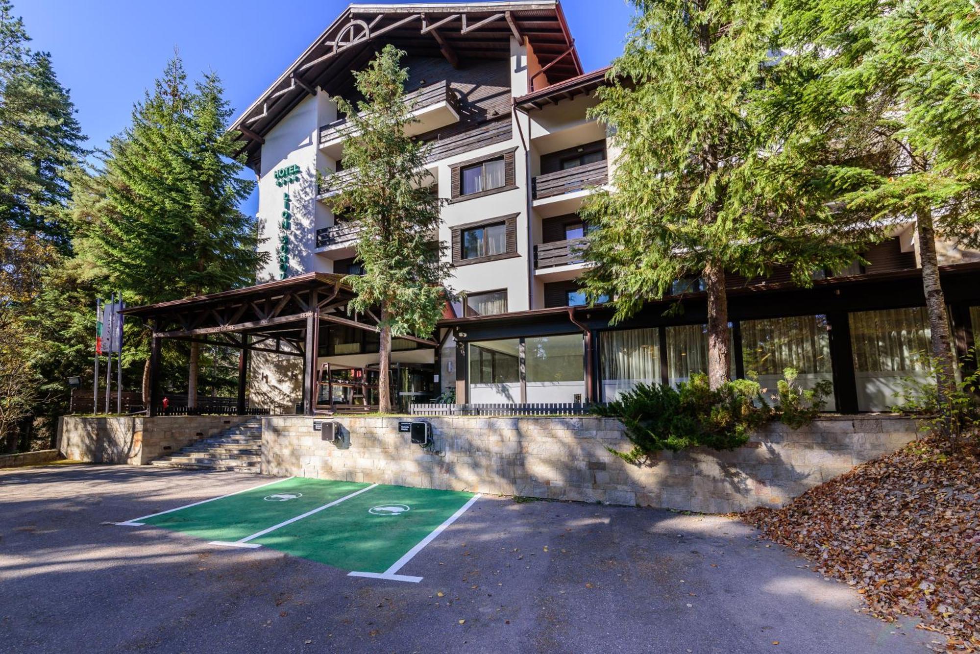 Lion Hotel Borovets Buitenkant foto