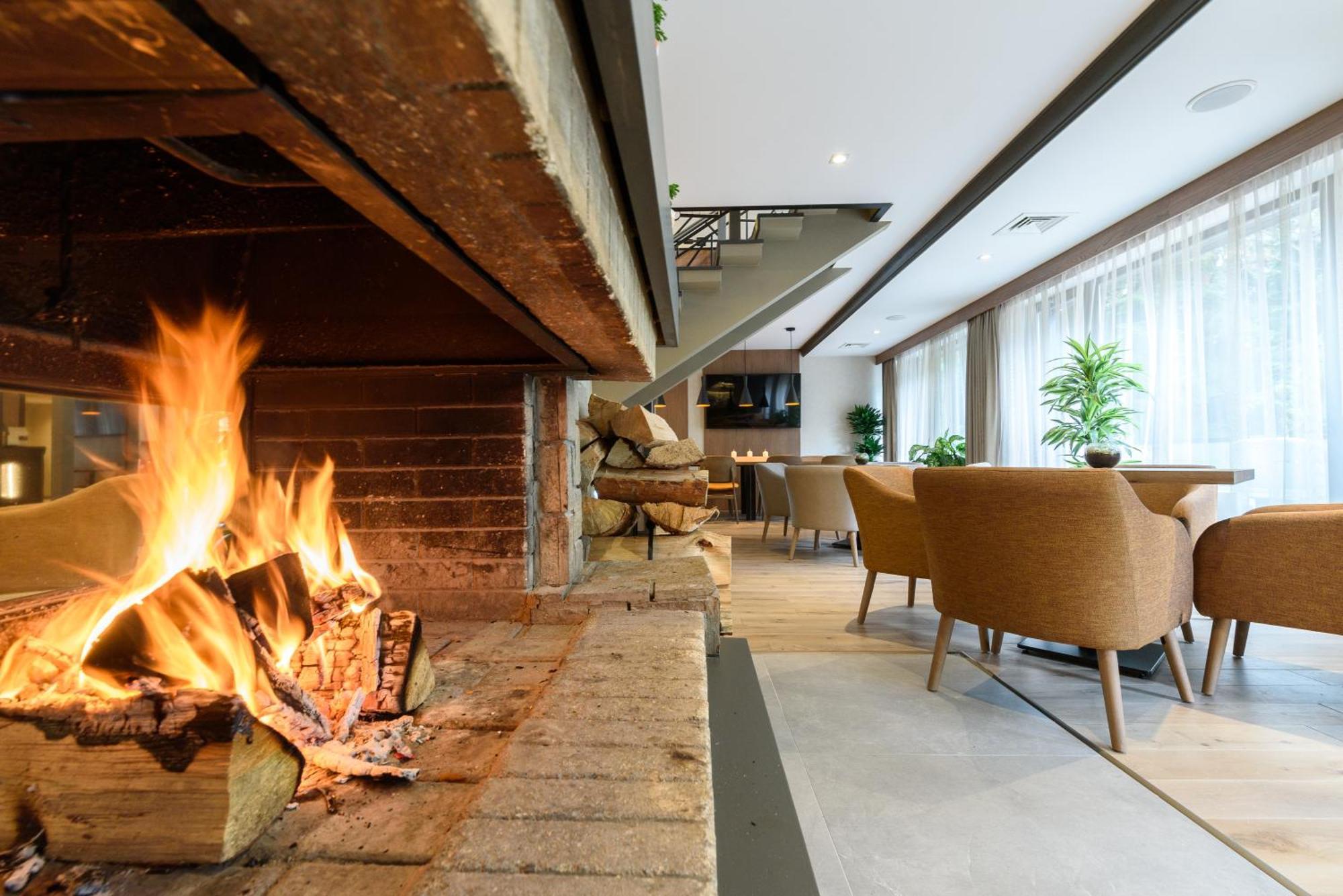 Lion Hotel Borovets Buitenkant foto