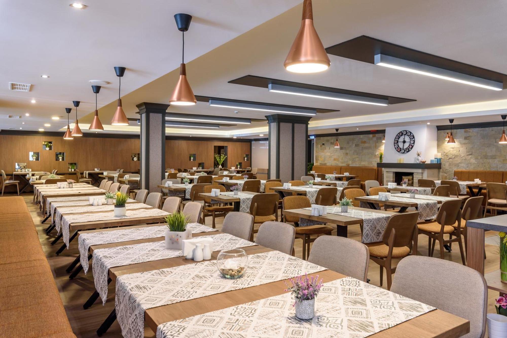 Lion Hotel Borovets Buitenkant foto