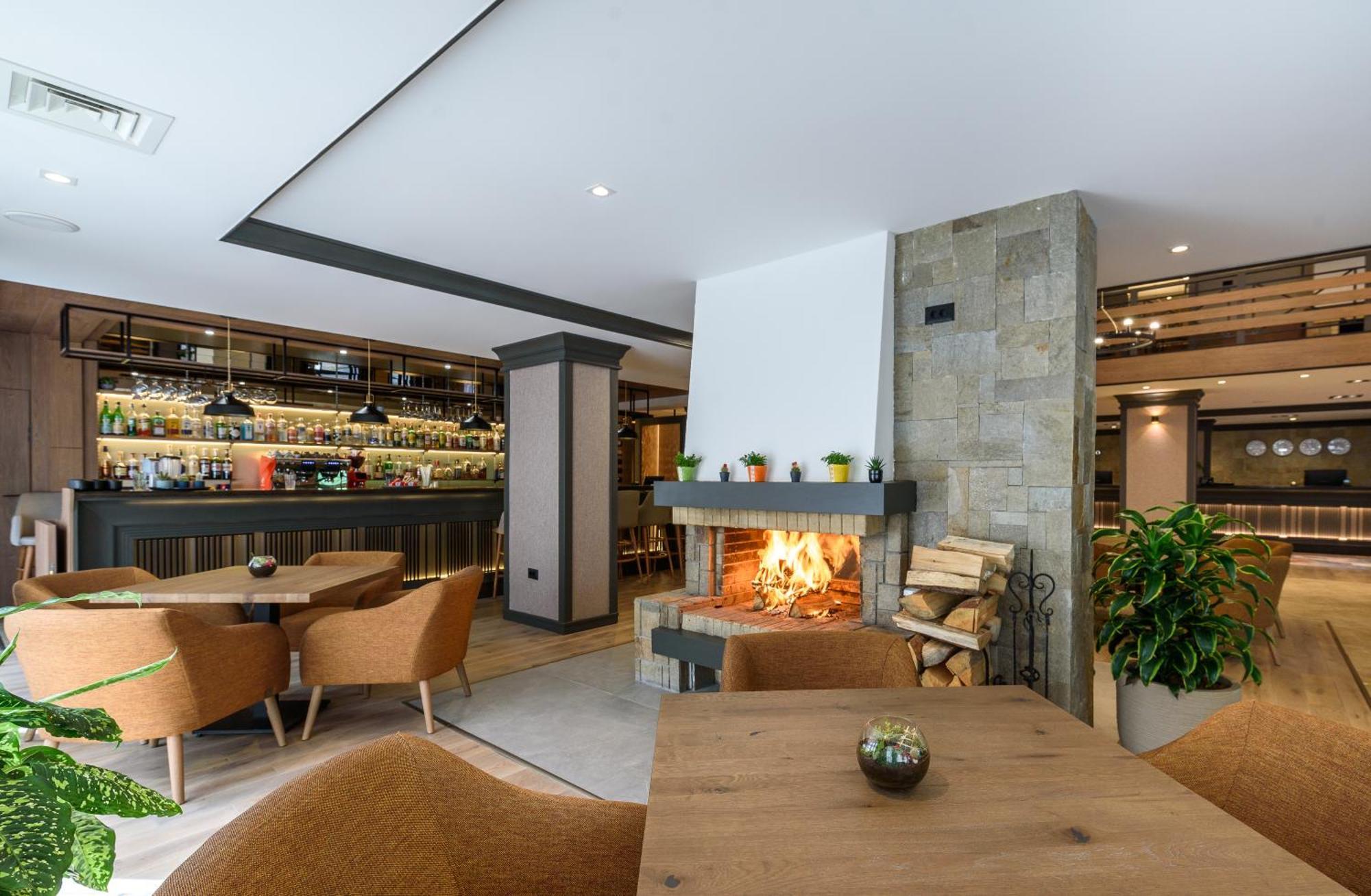 Lion Hotel Borovets Buitenkant foto
