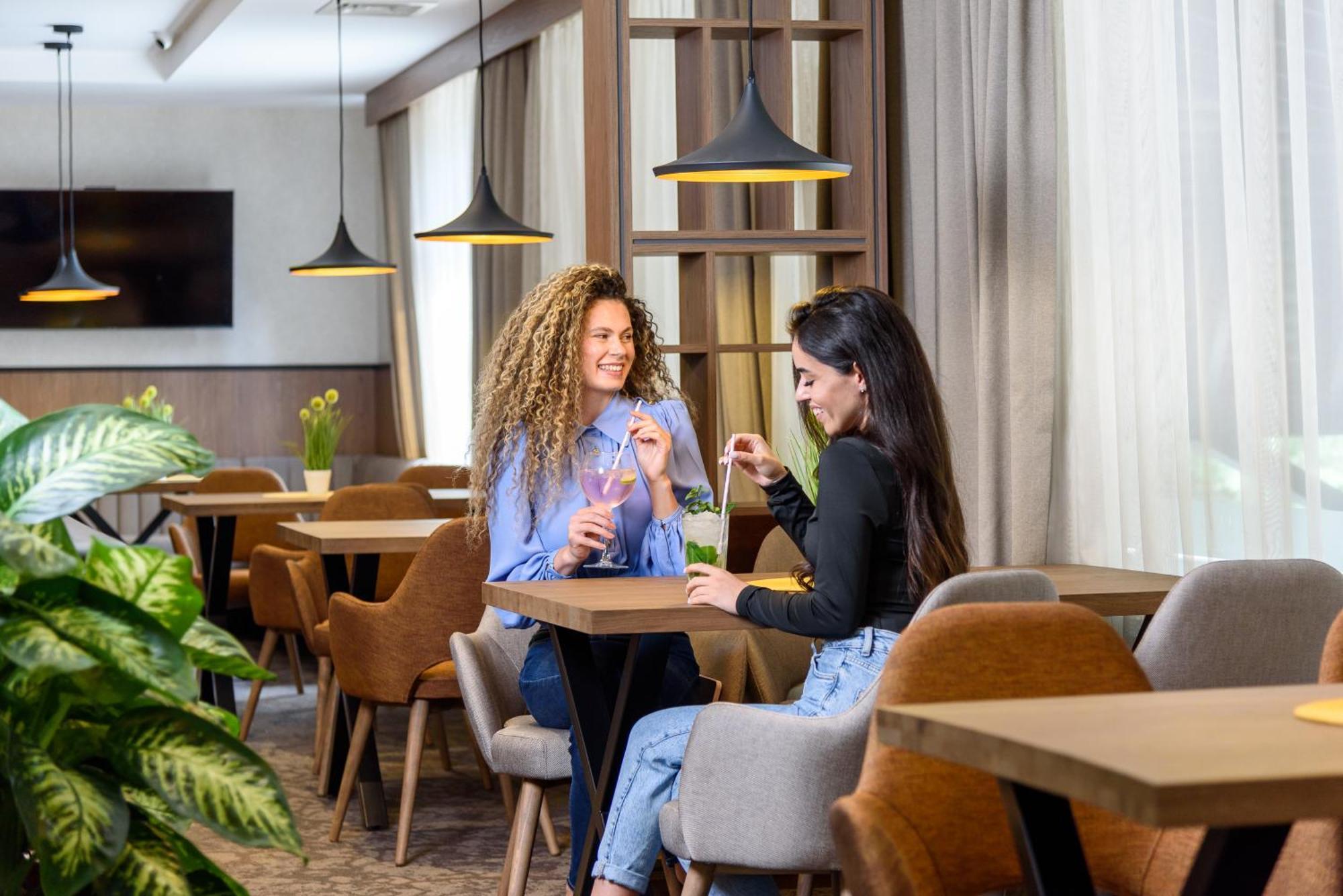 Lion Hotel Borovets Buitenkant foto
