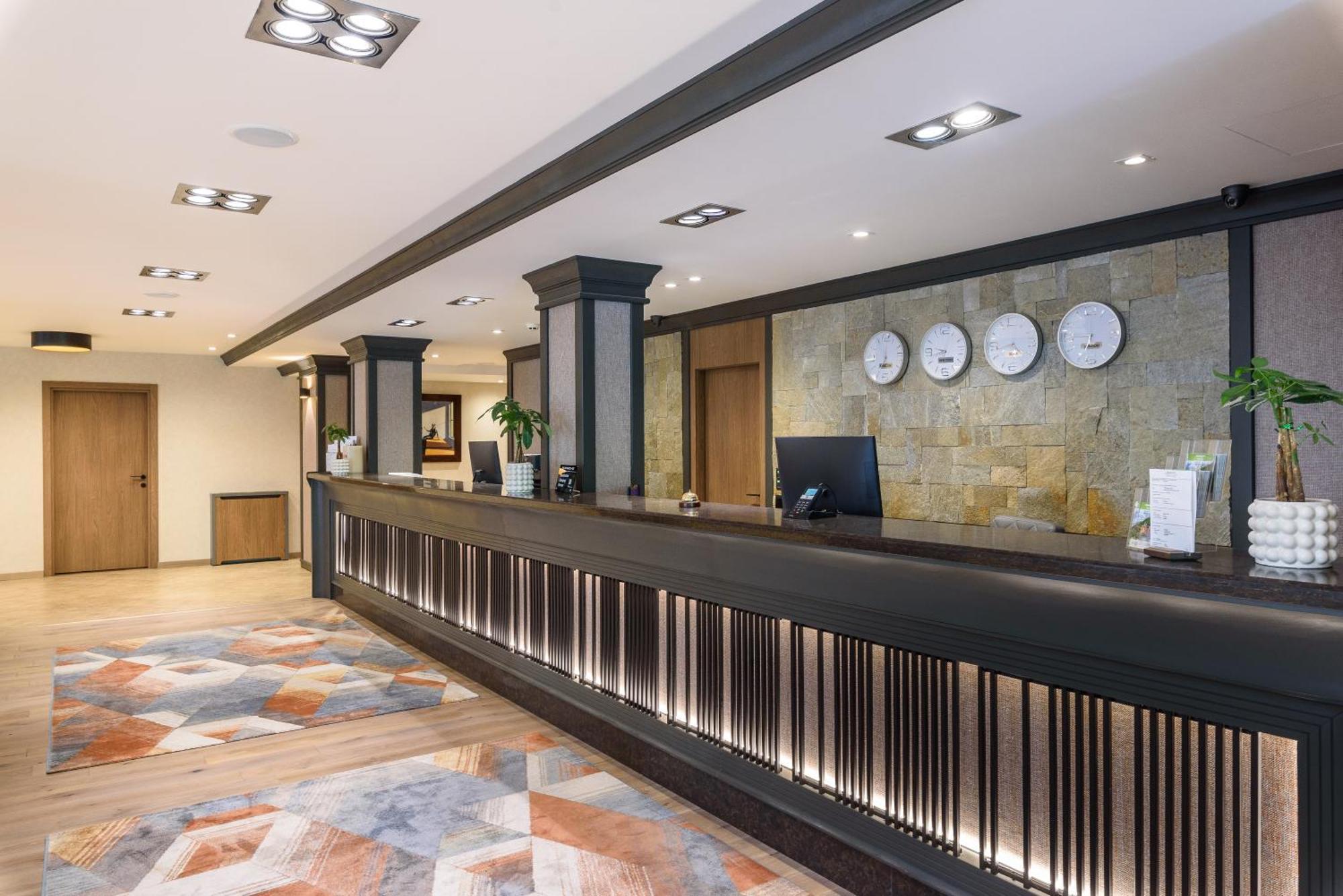 Lion Hotel Borovets Buitenkant foto
